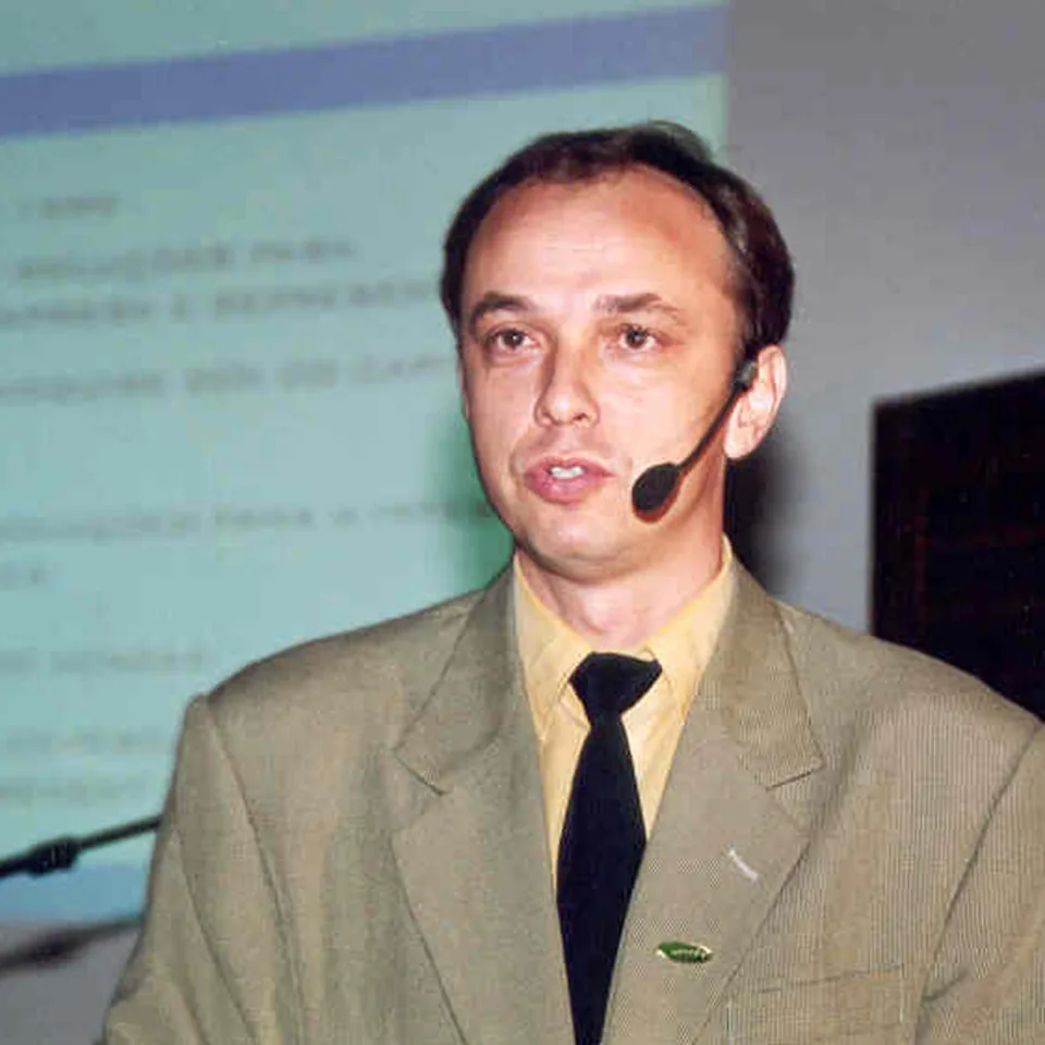 Apresentação do Consistem ERP reformulado em 2000